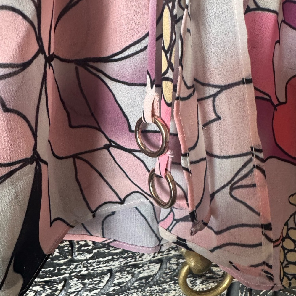 Floral Kimono with Pink and Black Design - Picture 4 of 4